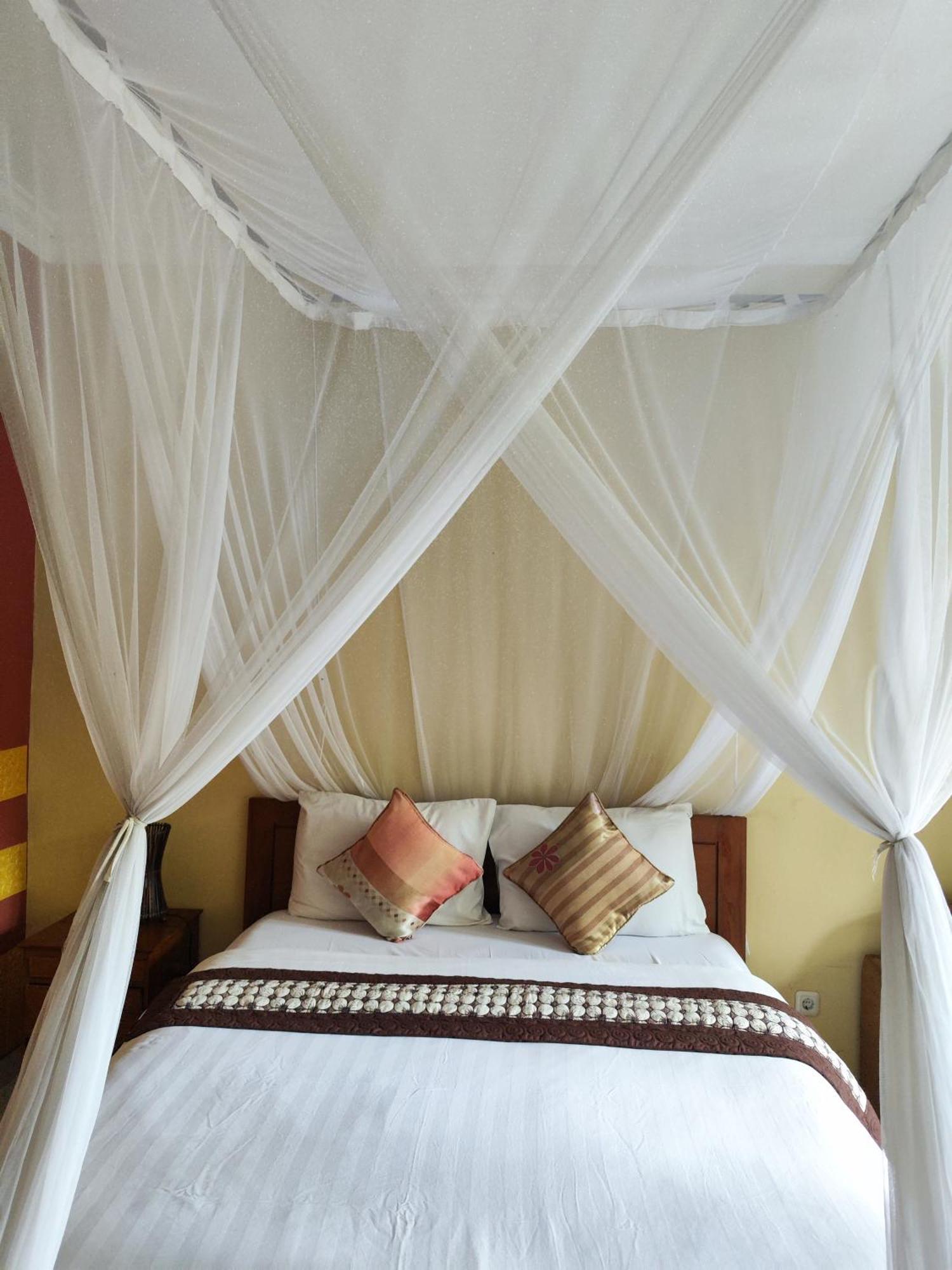 Dalum Homestay Amed  Exterior photo